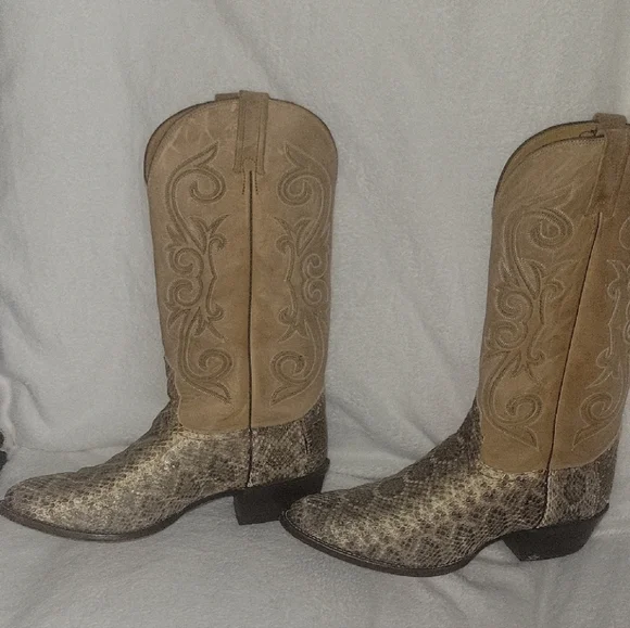Nocona Boots Men's or ladies Diamondback Rattla SNAKE Western Boots🐍 - Picture 5 of 9